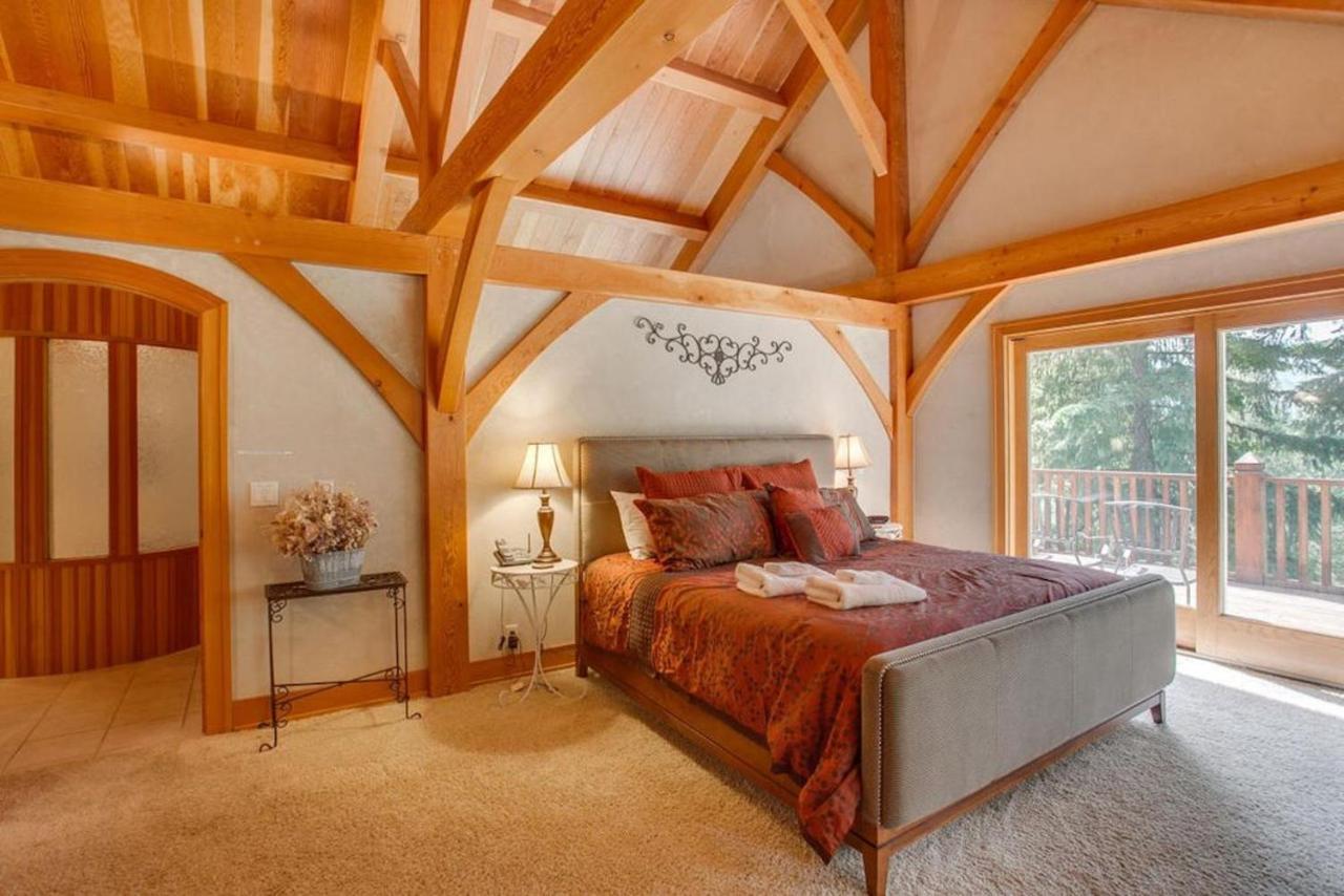 Snowgrass Lodge - River, Mountain Views & Hot Tub Leavenworth Ngoại thất bức ảnh