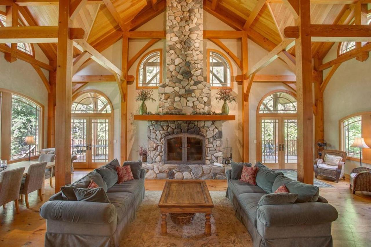 Snowgrass Lodge - River, Mountain Views & Hot Tub Leavenworth Ngoại thất bức ảnh